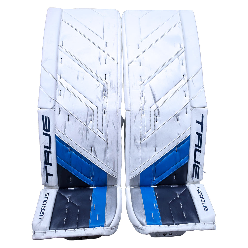 GAME USED GOAL PADS - 01 COMRIE
