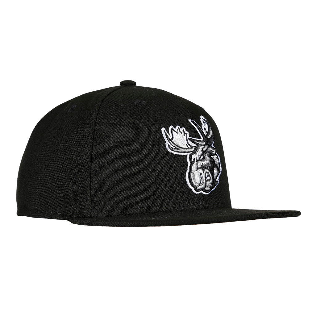 MOOSE 950 TONAL BLK&WHT CAP